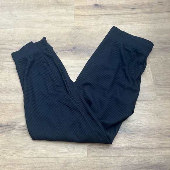 90 Degree By Reflex Charcoal cropped Ribbed Hoodie and Joggers - Picture 3 of 5